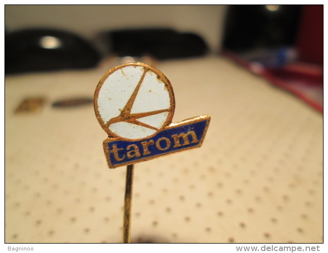 Airplane Company TAROM Pin - Airplanes