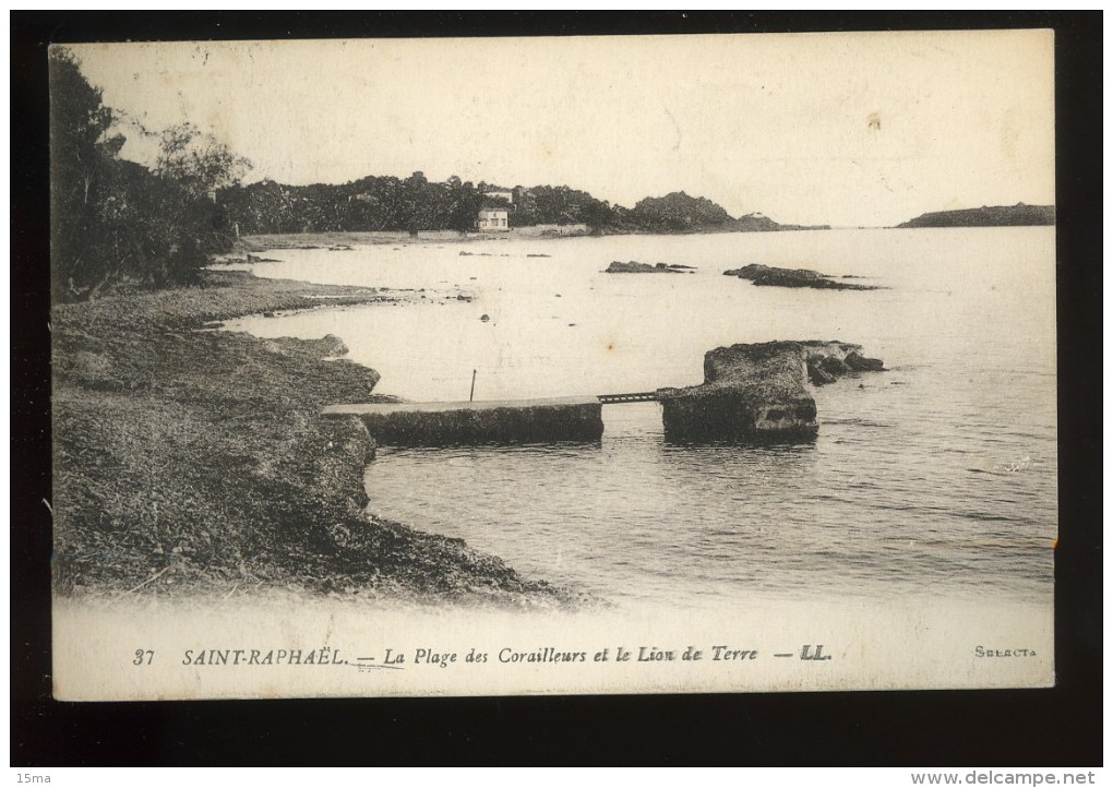 83 Var Saint Raphael 37 La Plage Des Corailleurs Et Le Lion De Terre 1923 LL - Saint-Raphaël