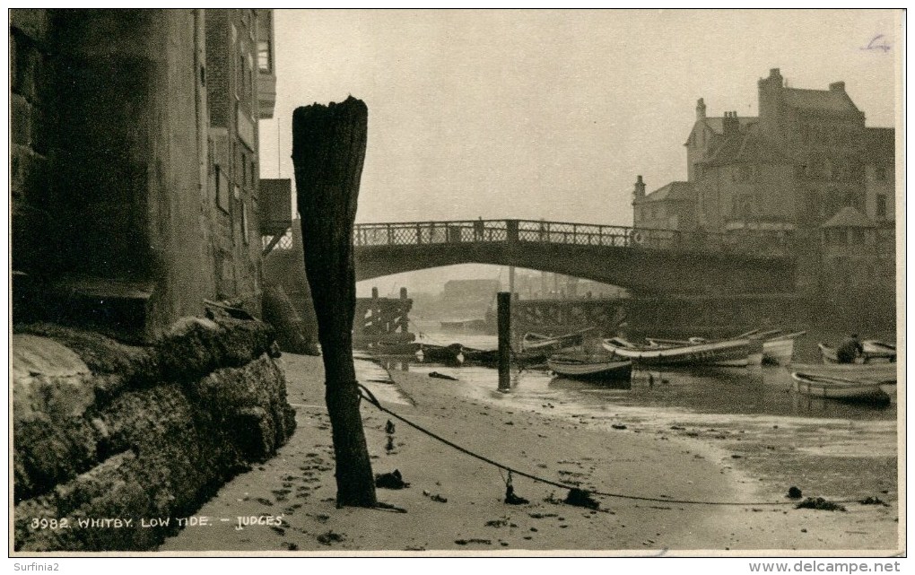 YORKS - WHITBY - LOW TIDE Y3112 - Whitby