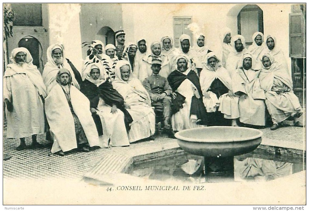 Cpa MAROC - FEZ - CONSEIL MUNICIPAL DE FEZ - Fez