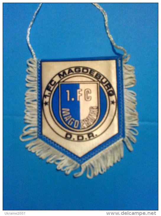 Football Soccer. Pennant. Magdeburg Germany - Habillement, Souvenirs & Autres