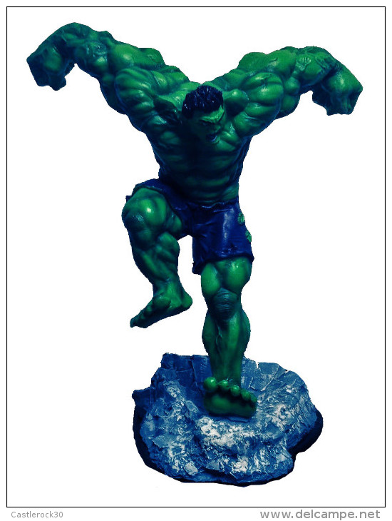 G) HULK, MARBLE POWDER WITH ACRYLIC, 23 INCHES TALL - Marvel Heroes