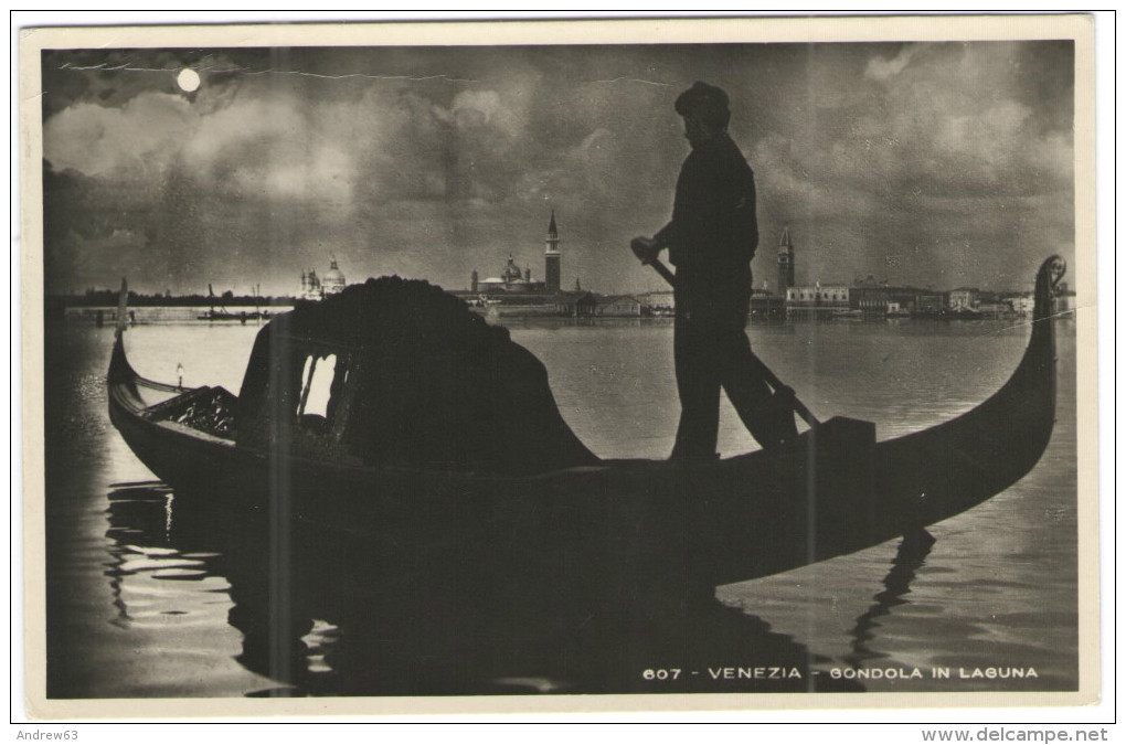 ITALIA - ITALY - ITALIE - 1946 - 10 Lire Democratica + Flamme Fiera Di Milano - 607 VENEZIA - Gondola In Laguna - Not... - Venezia (Venedig)