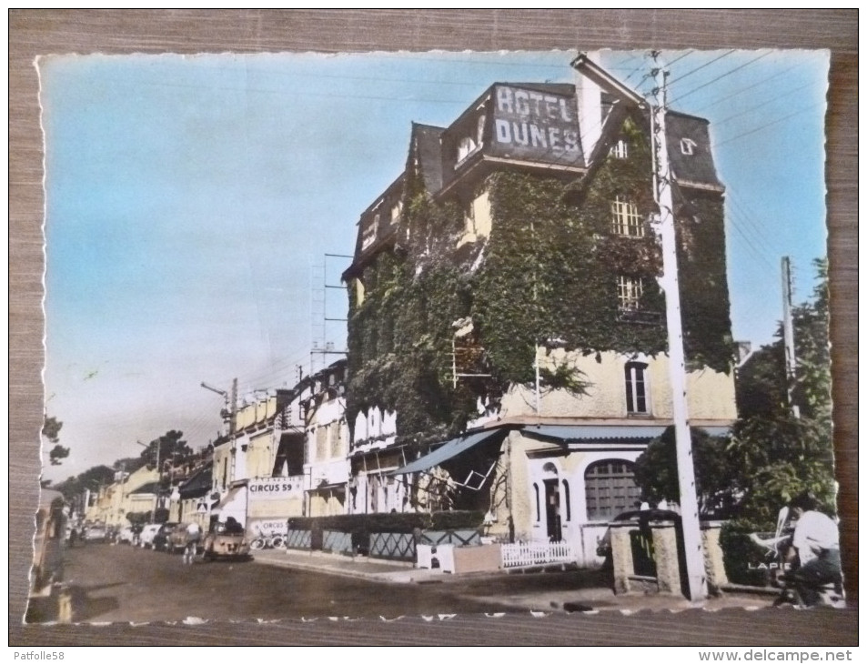 LA BAULE  (44).HOTEL DES DUNES.VUE LAPIE.NON CIRCULE.TBE. - La Baule-Escoublac