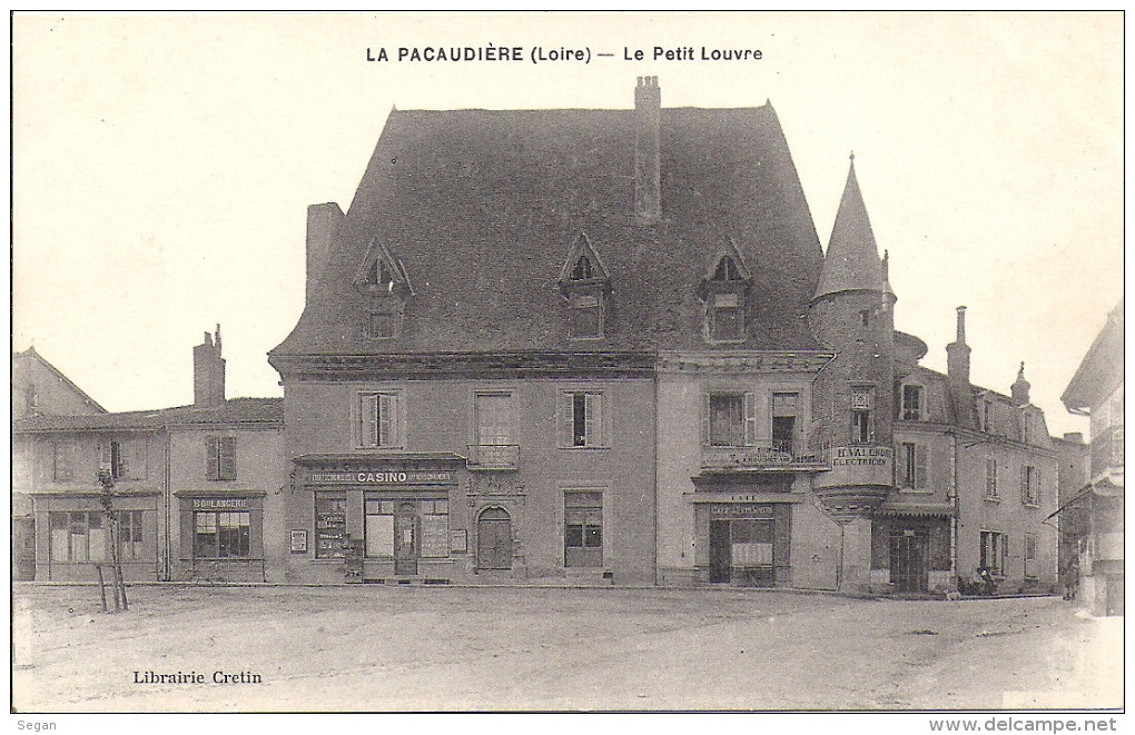 LA PACAUDIERE   LE PETIT LOUVRE - La Pacaudiere