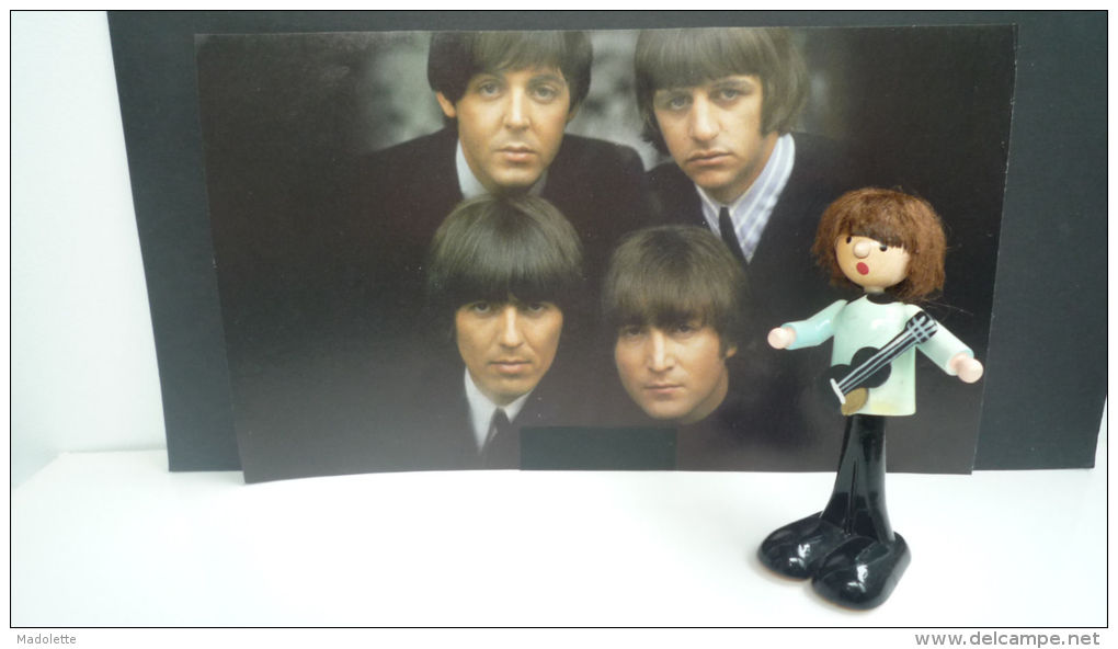 Rare Figurine BEATLES En Bois - Autres & Non Classés