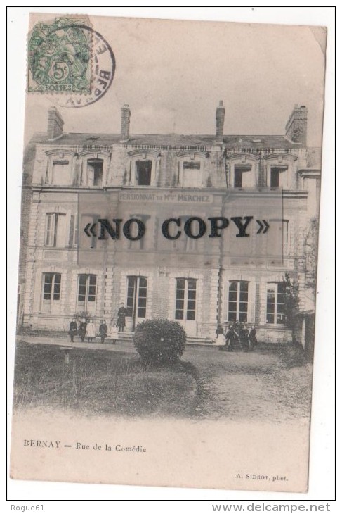 BERNAY - ( Eure ) - Rue De La Comédie - Pensionnat De Mademoiselle  MERCHEZ - Bernay