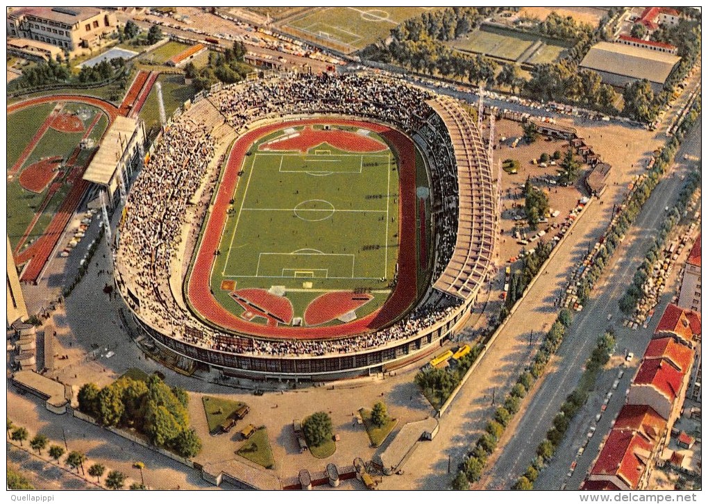 03992 "TORINO - STADIO COMUNALE" ANIMATA. CART.  NON SPED. - Estadios E Instalaciones Deportivas