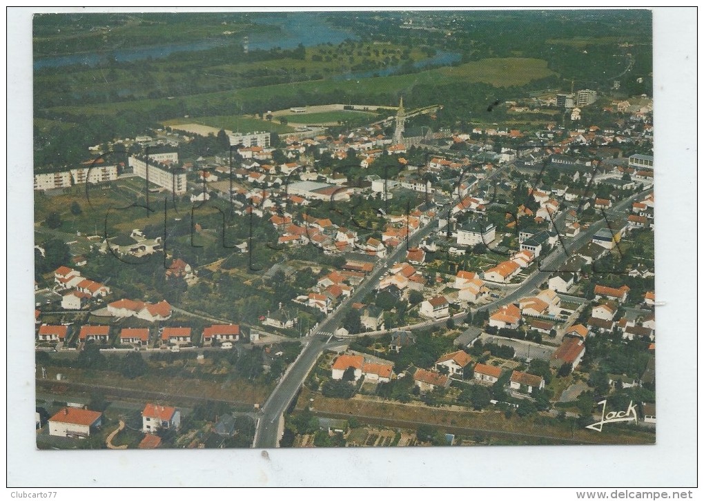 Saint-Sébastien-sur-Loire (44) : Vue Aérienne Générale Au Niveau Des Nouveaux Immeubles  En 1970 (animé) GF. - Saint-Sébastien-sur-Loire