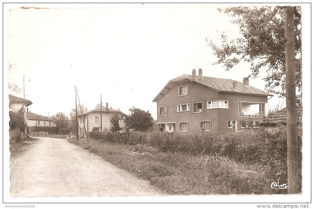 01 - Ain - Cormoz Entrée Du Pays 1955 Ed Photo Cim , Envoyée De Beaupont - Unclassified