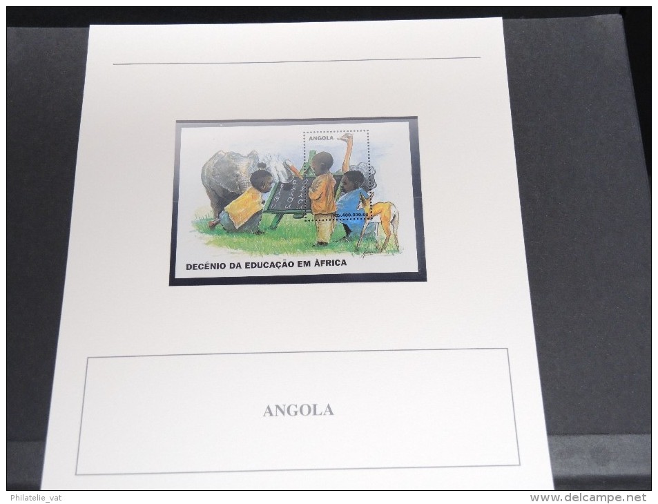 ANGOLA - Bloc Luxe Avec Texte Explicatif - Belle Qualité - À Voir -  N° 11487 - Angola