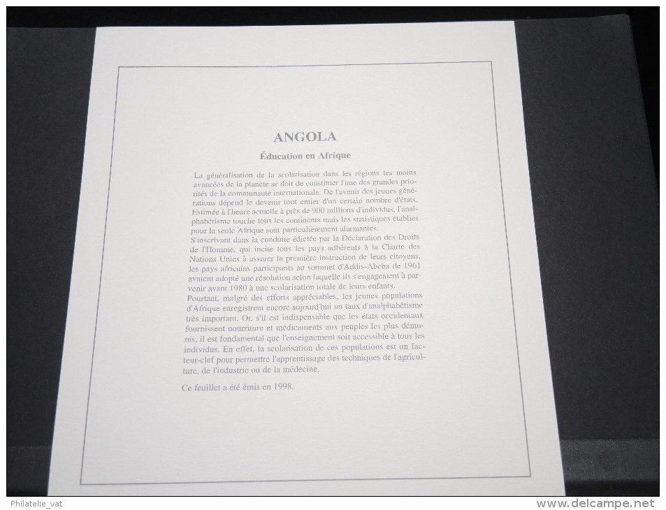 ANGOLA - Bloc Luxe Avec Texte Explicatif - Belle Qualité - À Voir -  N° 11487 - Angola