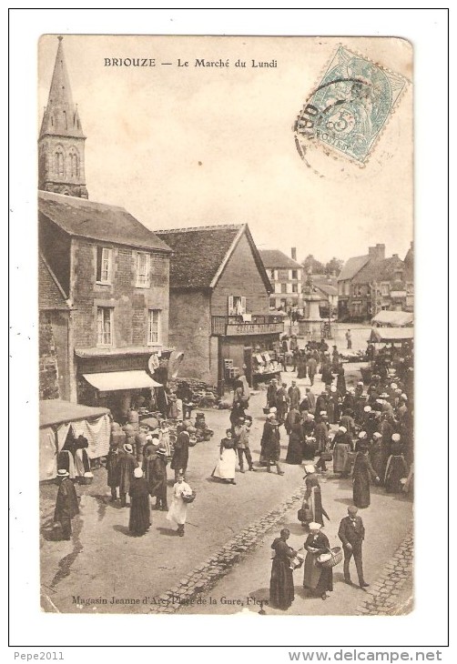 CPA 61 BRIOUZE LE MARCHE DU LUNDI Animation Maisons Clocher Monument 1906 - Briouze