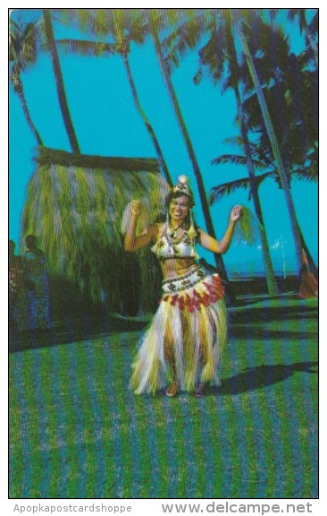 Tahaiti Tahitian Dancer In Traditional Outfit - Tahiti