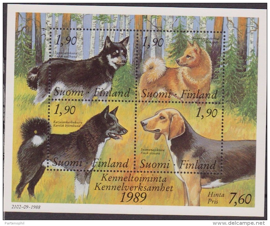FINLAND 1988 DOGS SHEET - Blocs-feuillets