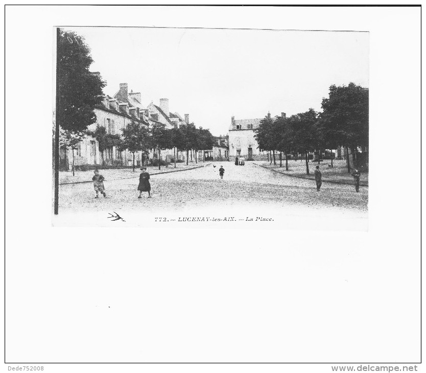 LUCENAY LES AIX  La Place - Autres & Non Classés