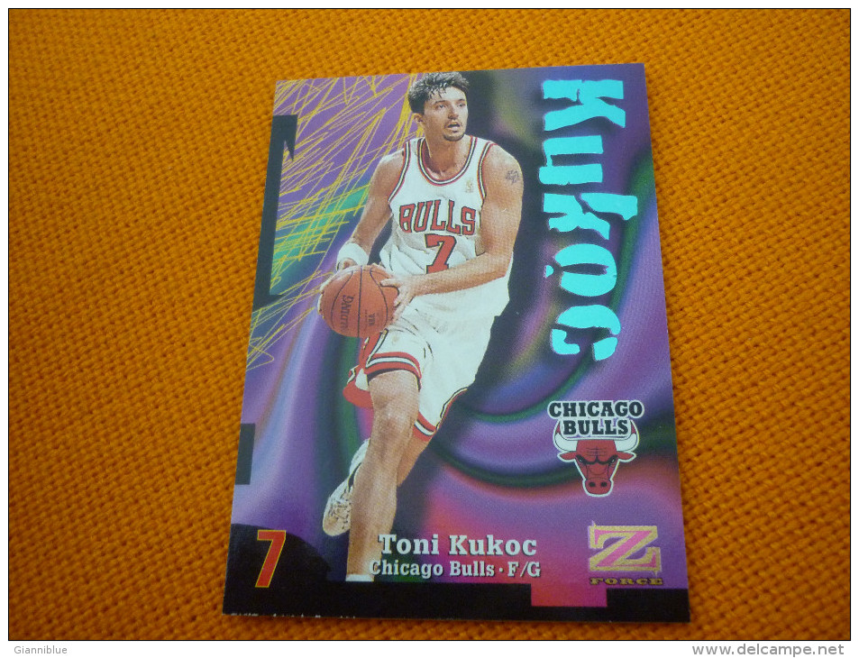 Toni Kukoc Chicago Bulls NBA Basketball Card SkyBox No 49 (Croatia Related) - 1990-1999