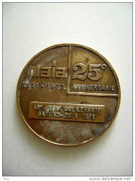 1976 BARI FIERA DEL LEVANTE 25° ANNIVERSARIO    MAIA  Macchine Movimento Terra ENORME MEDAGLIA - Altri & Non Classificati