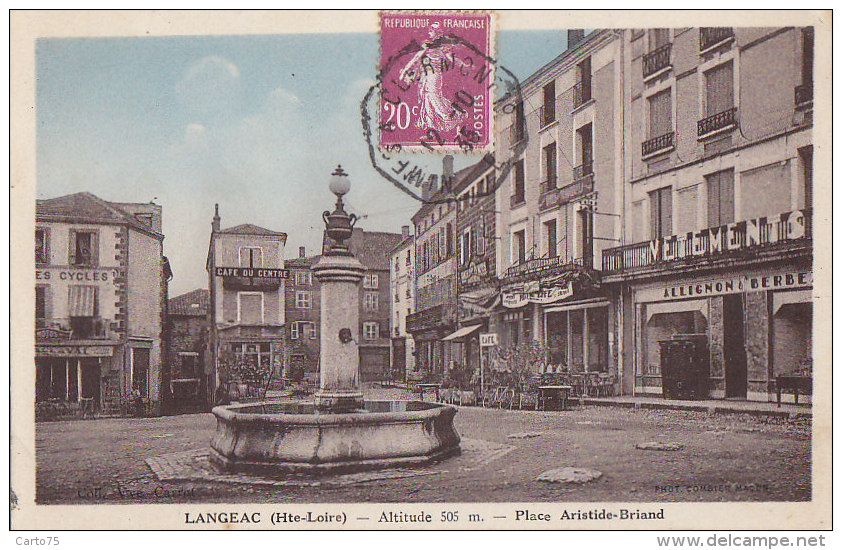 Langeac 43 - Fontaine Commerces Place Aristide Briand - 1935 - Langeac