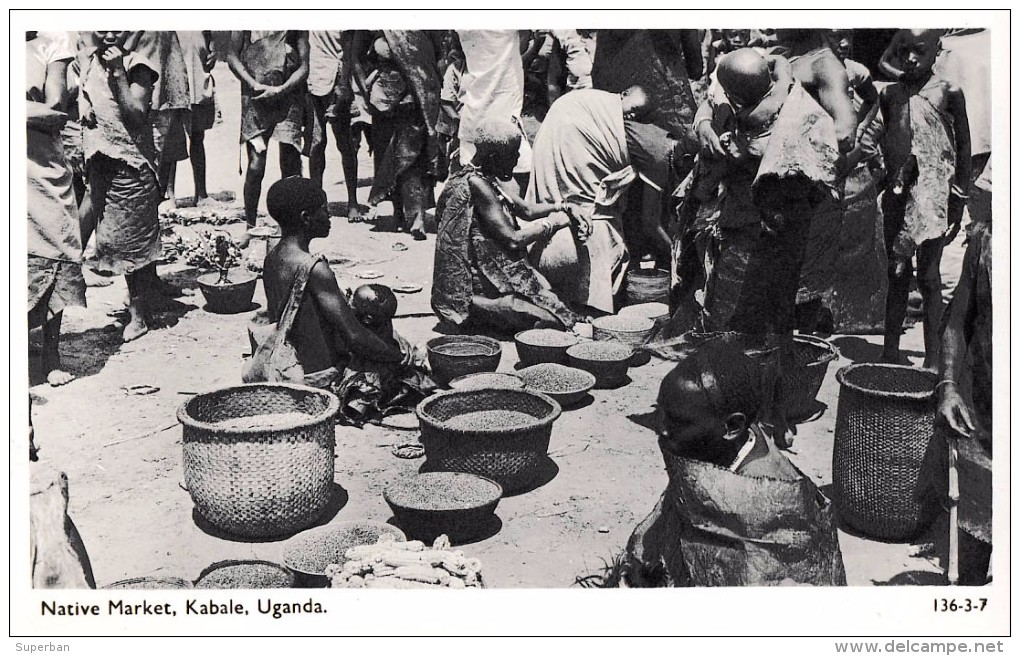 UGANDA / KABALE : NATIVE MARKET / MARCHÉ - CARTE VRAIE PHOTO / REAL PHOTO - KAMPALA ~ 1930 - ´50 (t-917) - Ouganda