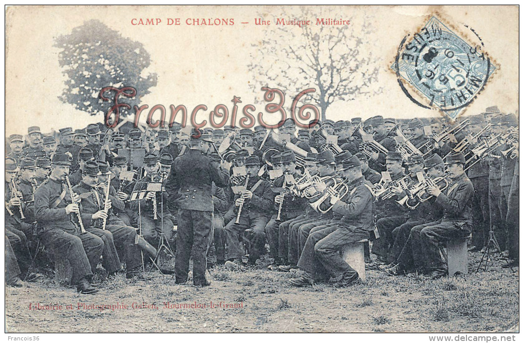 (51) Camp De Chalons Sur Marne - Une Musique Militaire Orchestre - Soldats Militaires Militaria - 2 SCANS - Camp De Châlons - Mourmelon