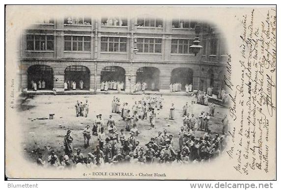 CPA Animée école Centrale Chahut Bizuth Circulé - Enseignement, Ecoles Et Universités