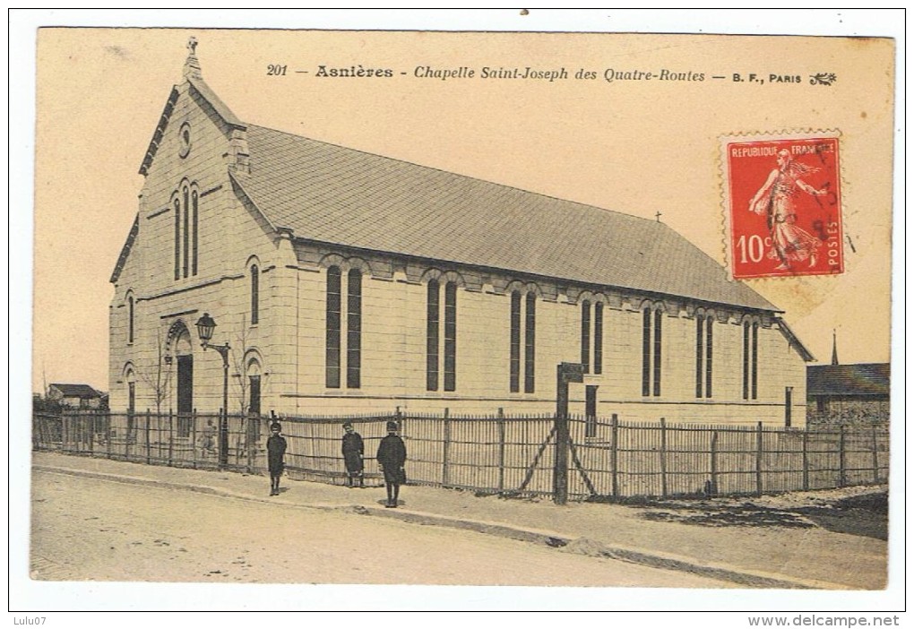 ASNIERES      Chapelle St Joseph  Avec Enfants. - Asnières-sur-Oise