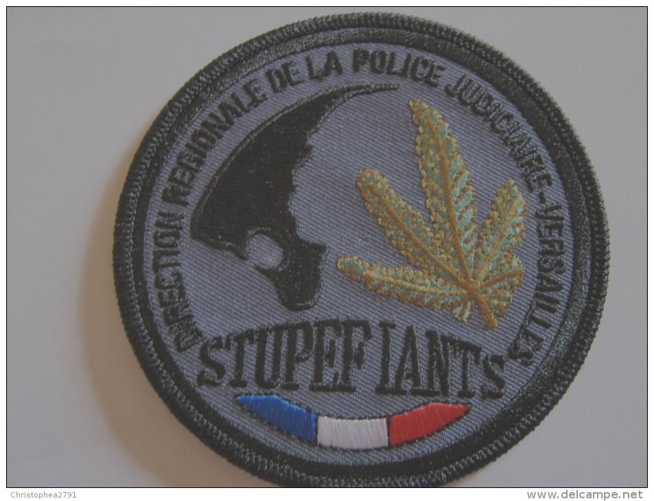 INSIGNE TISSUS PATCH POLICE NATIONALE LA DRPJ BRIGADES DES STUPEFIANTS DE VERSAILLES EN B.V ETAT EXCELLENT - Police