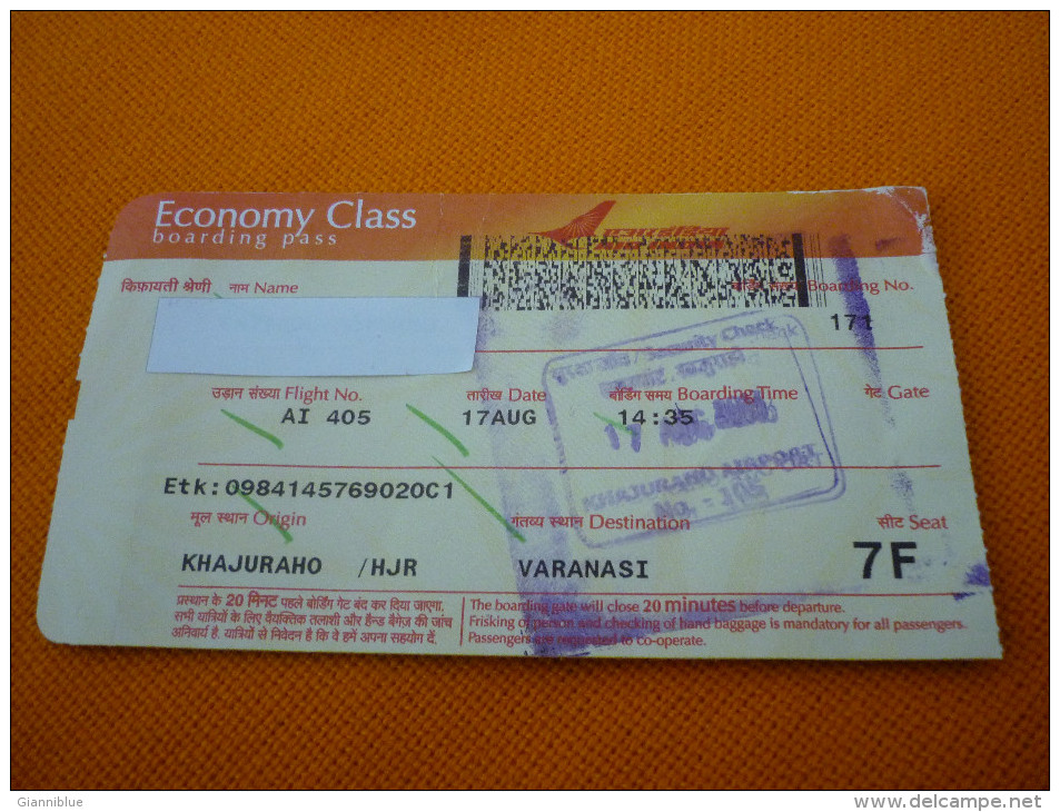 Air India Airlines Passenger Transportation Ticket (from Khajuraho To Varanasi) - Monde