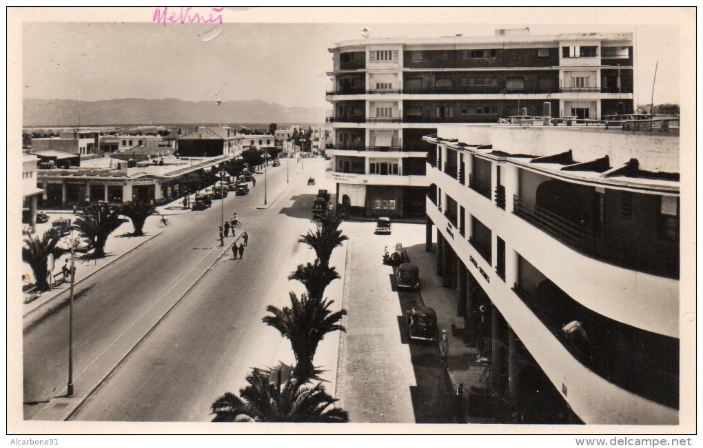 MEKNES - Avenue Mezergues - Meknès