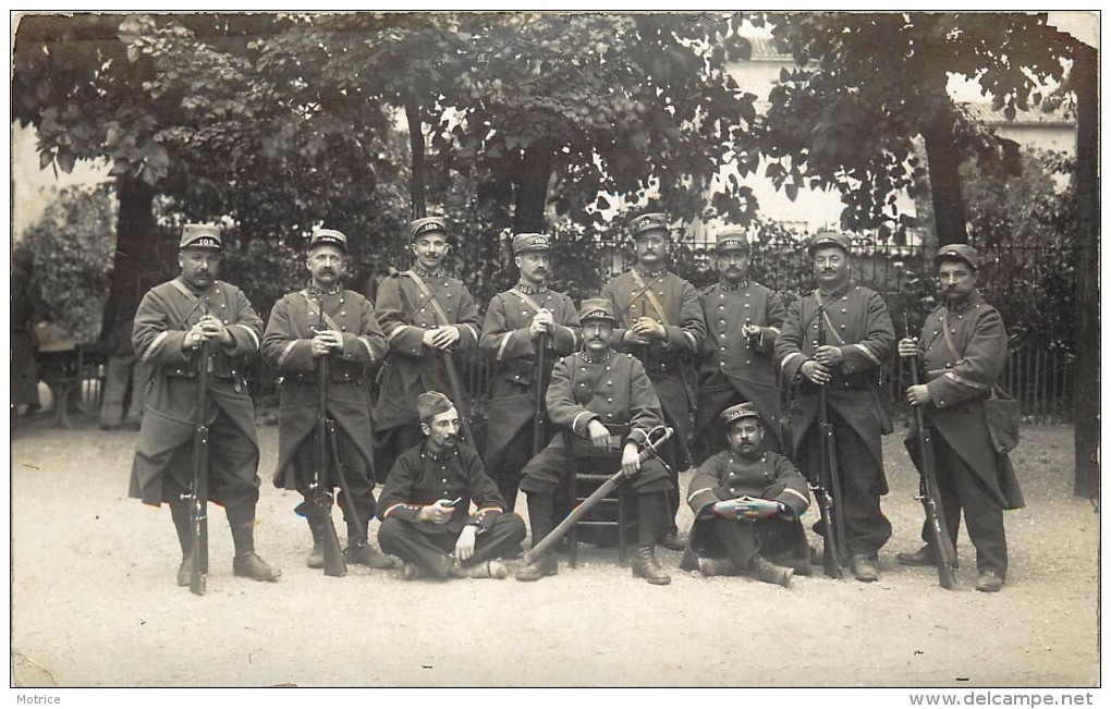 Militaires Du 109 Régiment D'Infanterie (carte Photo). - Regimente