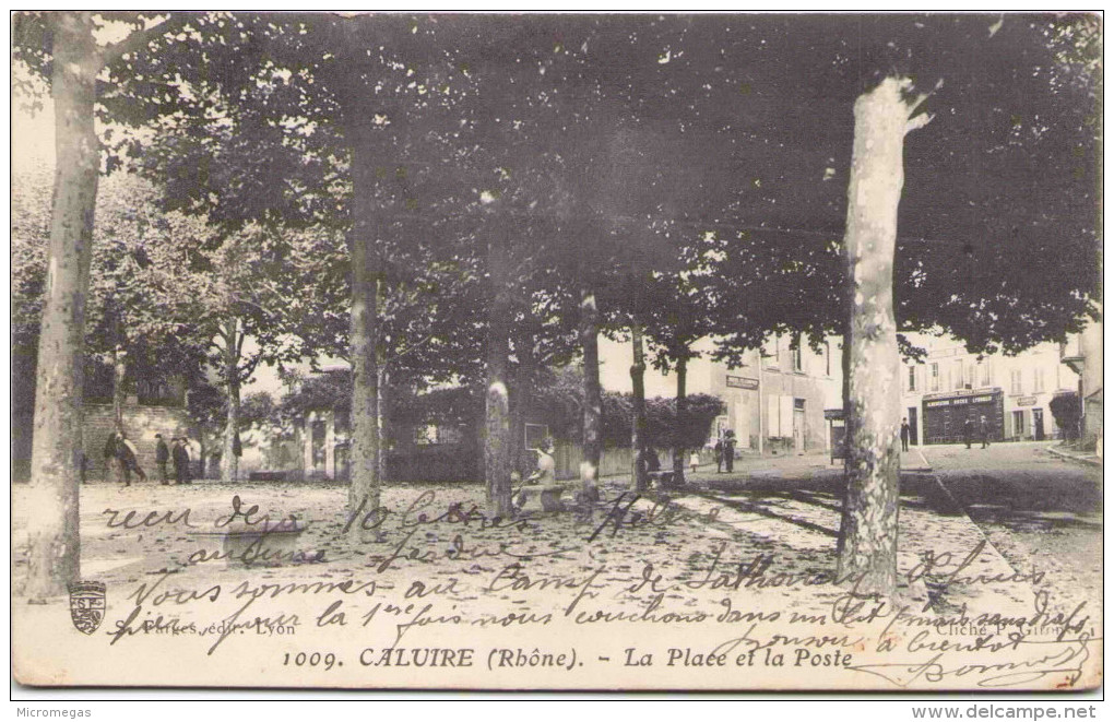 CALUIRE - La Place Et La Poste - Caluire Et Cuire