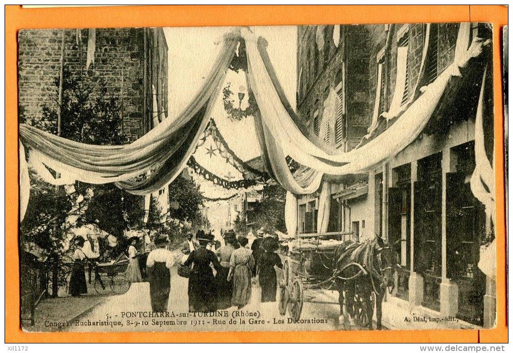 MBV-12   Pontcharra-sur-Turdine  Cortège, Fête Eucharistique Rue De La Gare, Sept. 1911,Attelage TRES ANIME. Non Circulé - Pontcharra-sur-Turdine