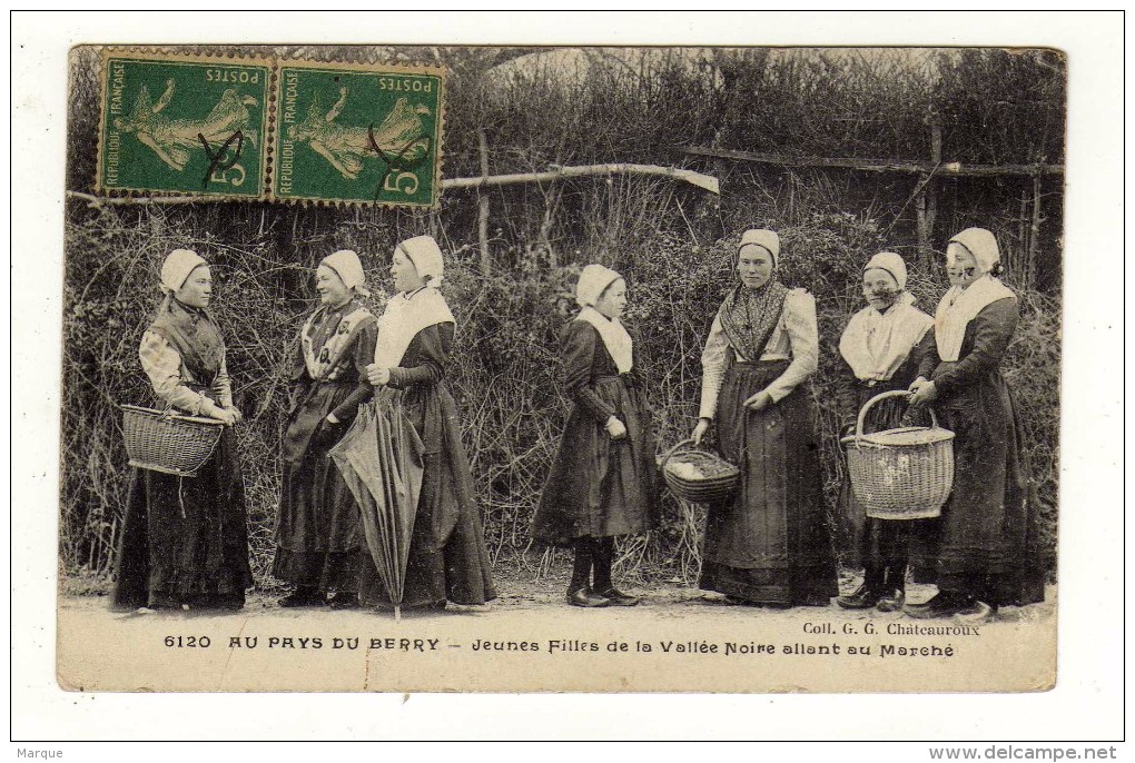 Cpa N° 6120 AU PAYS DE BERRY Jeunes Filles De La Vallée Noire Allant Au Marché - Centre-Val De Loire