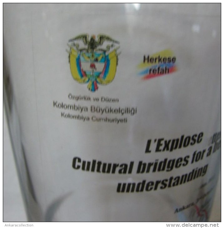 AC - EMBASSY OF COLOMBIA CULTURAL BRIDGES FOR A BETTER UNDERSTANDING ANKARA 2012 - Verres