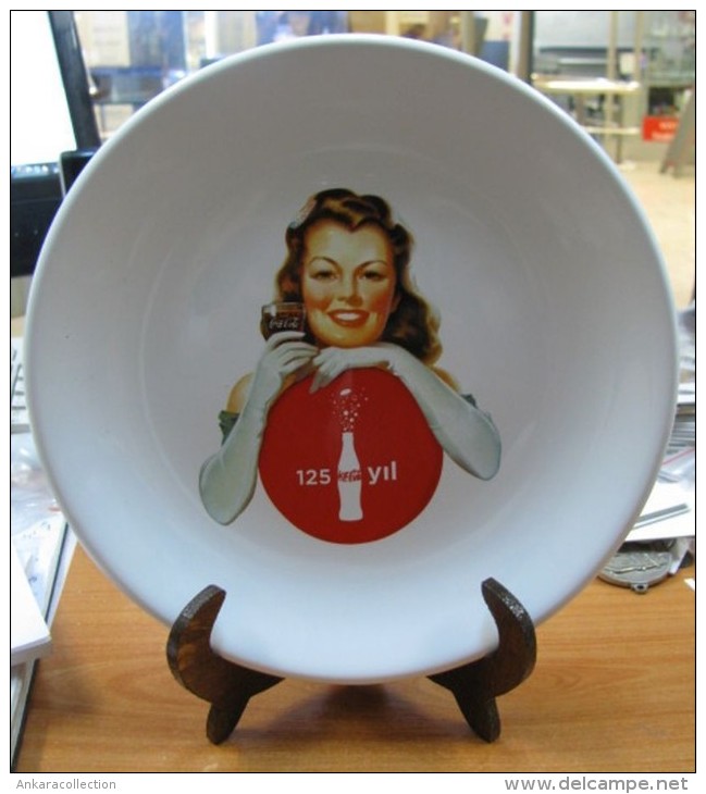AC - COCA COLA 125th ANNIVERSARY, 2011 PORCELAIN PLATE NOT : COMING WITHOUT STAND  TURKEY - Articles Ménagers