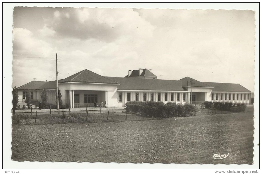 ARNOUVILLE LES GONNESSES  ECOLE JEAN JAURES - Arnouville Les Gonesses