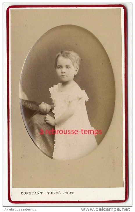 CDV Vers 1875-très Beau Portrait D'enfant-en Camée, Bombée TB état-photo Constant Peigné à Nantes - Anciennes (Av. 1900)