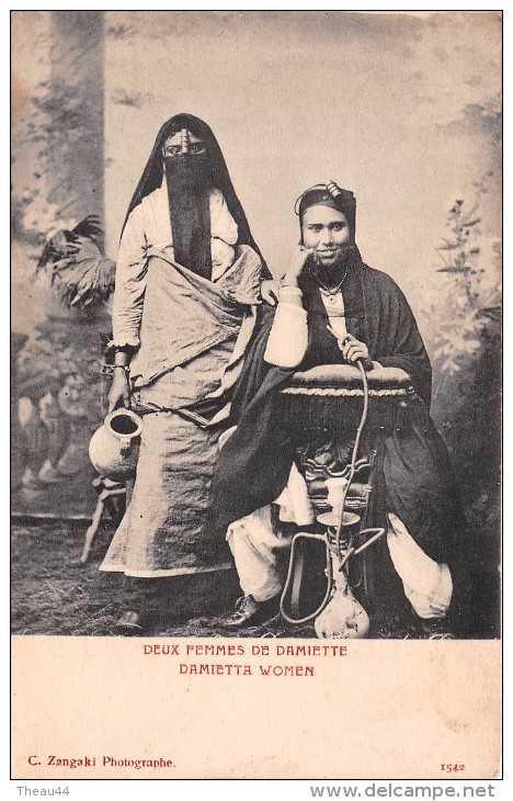 ¤¤  - 1542 -   EGYPTE  -  Deux Femmes De Damiette - Damietta Women -  Fumeuse De Narguile -  Zangaki Photographe  -  ¤¤ - Other & Unclassified