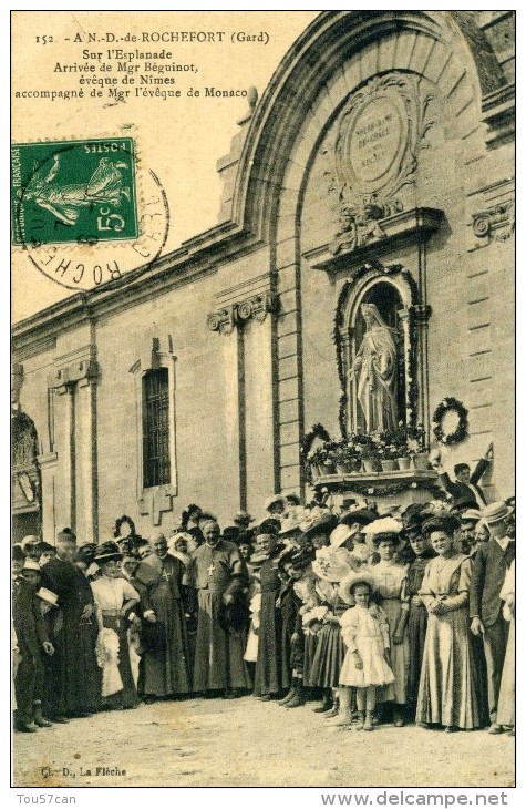 ROCHEFORT DU GARD - GARD   (30 )  - PEU COURANTE CPA TRES ANIMEE DE 1912 . - Rochefort-du-Gard