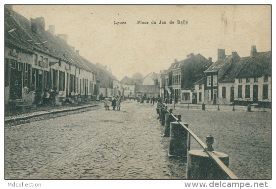 BE LEUZE EN HAINAUT / Place Du Jeu De Balle / - Leuze-en-Hainaut