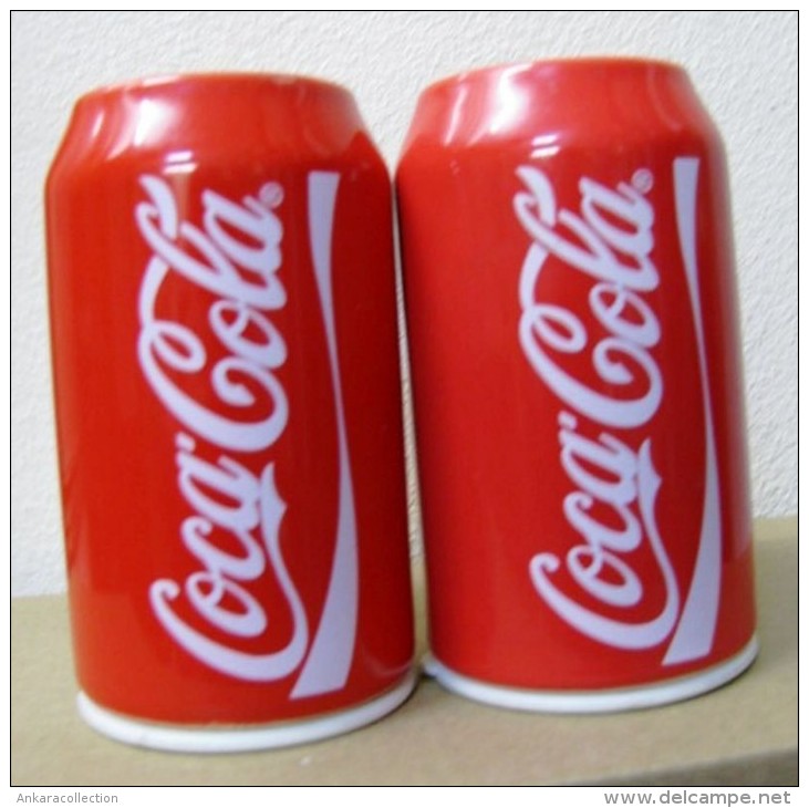 AC - COCA COLA PORCELAIN SALT & PAPPER SHAKERS PAIR FROM TURKEY - Household Necessity