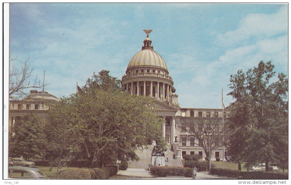 MISSISSIPPI'S NEW STATE CAPITOL, JACKSON, 1950s Unused Postcard [16848] - Jackson