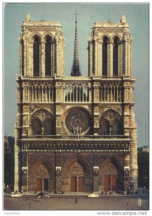 Z1043 - POSTAL - PARIS - CATHEDRALE  NOTRE-DAME - Notre Dame De Paris