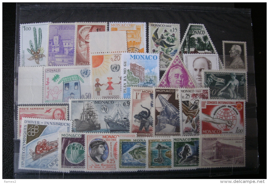 TIMBRE DE  Monaco ** - Collections, Lots & Séries