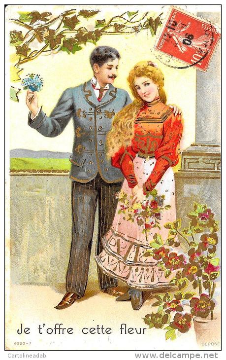 [DC2592] CPA - COPPIA DI INNAMORATI - FIORI - INSERTI DORATI - Viaggiata - Old Postcard - Couples