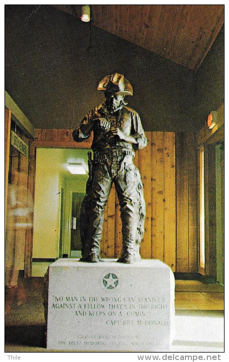 Entrance Statue - Texas Ranger Hall Of Fame - Waco - Texas - Waco