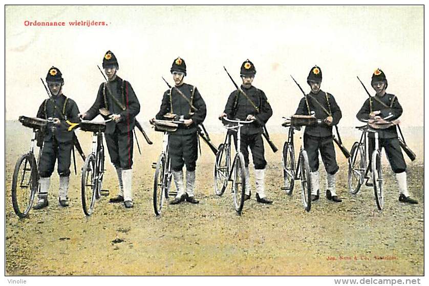 A-16 4628 : LE BATAILLON CYCLISTE MILITAIRE VELO PAYS BAS  ORDONNANCE WIELRIJDERS - Autres & Non Classés