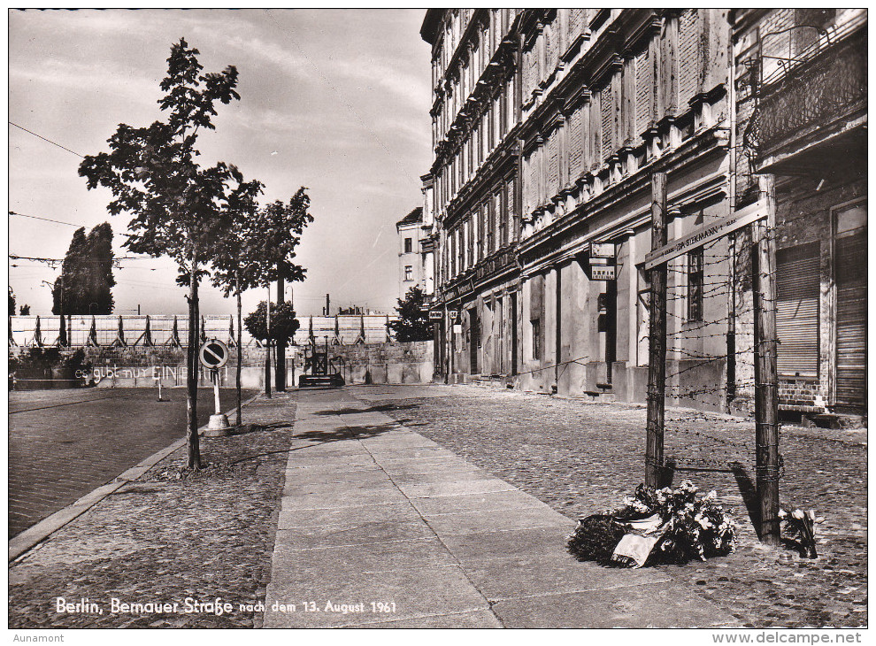 Alemania--Berlin--1961--Bernauer Strabe--Gedenktafel--Fur Ida Siekmann 22.8.61 - Muro De Berlin