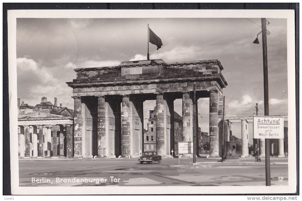 GERMANY , BERLIN , COLD WAR , OLD POSTCARD - Brandenburger Deur